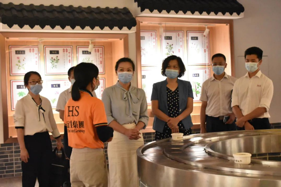 衍生動態丨廣東省總工會對外交流中心一行蒞臨衍生健康醫藥產業園參觀調研