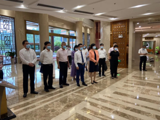 衍生動態丨省委統戰部副部長、省工商聯黨組書記陳麗文蒞臨衍生健康醫藥產業園調研參觀